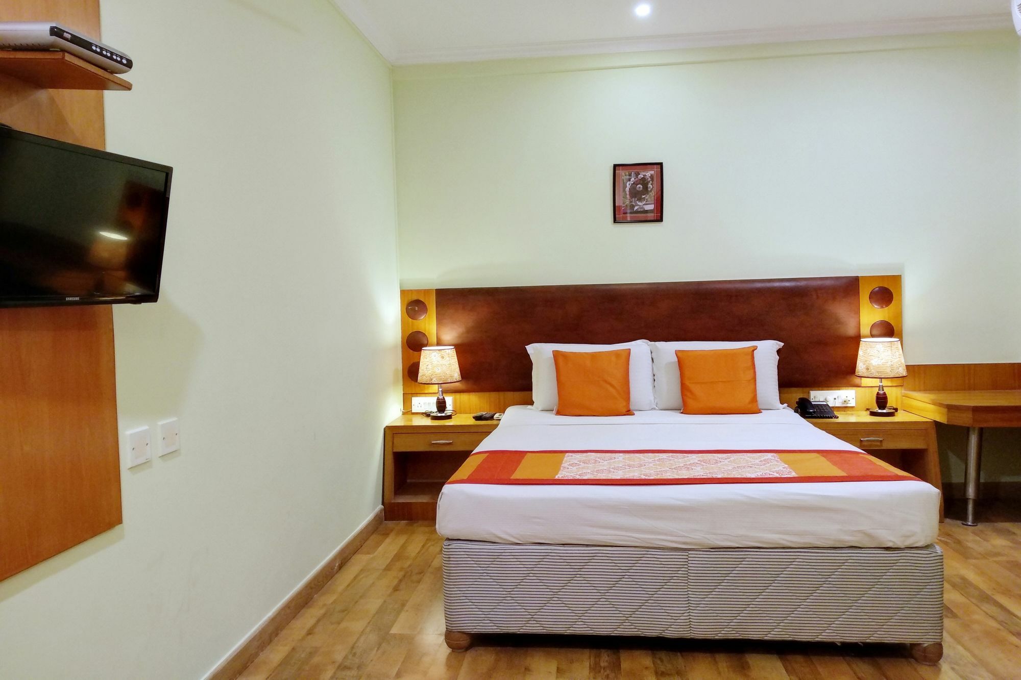 Hotel Oyo 9925 The Ocea International Bangalore Esterno foto