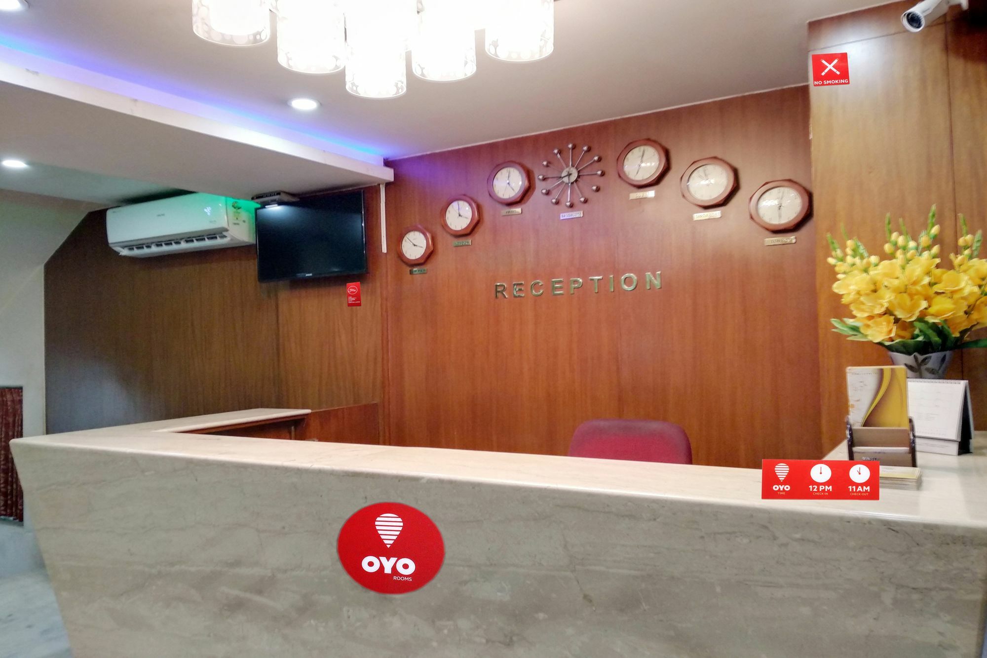 Hotel Oyo 9925 The Ocea International Bangalore Esterno foto