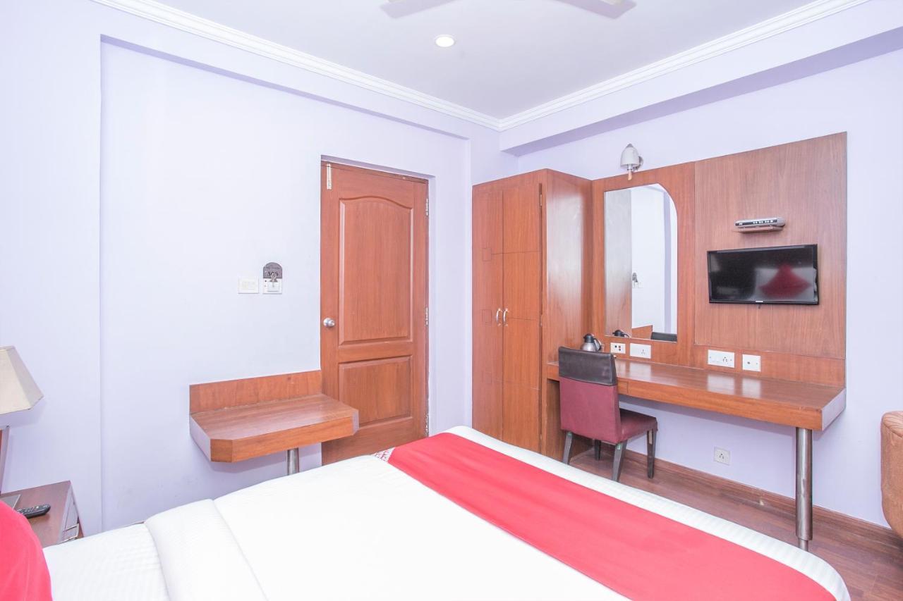 Hotel Oyo 9925 The Ocea International Bangalore Esterno foto