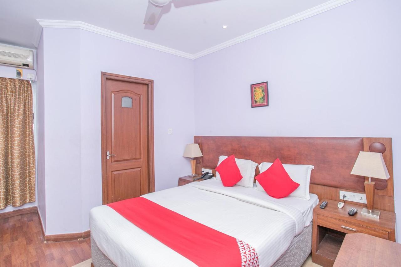 Hotel Oyo 9925 The Ocea International Bangalore Esterno foto